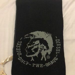 Diesel scarf NWT